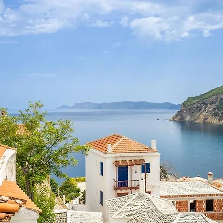 Koukou House Вилла *