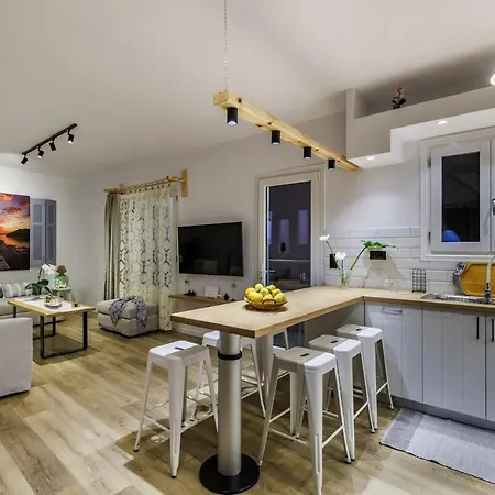 Вилла Koukou House