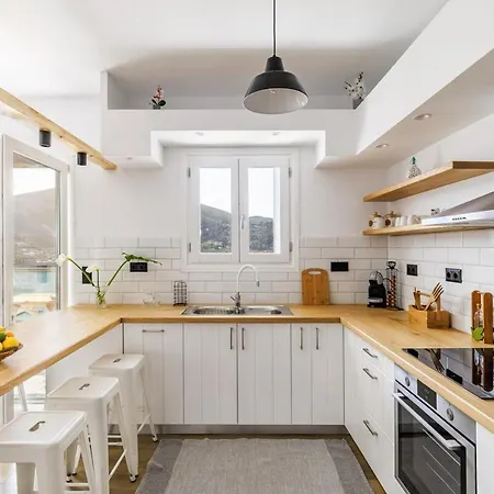 Koukou House * Skopelos Town