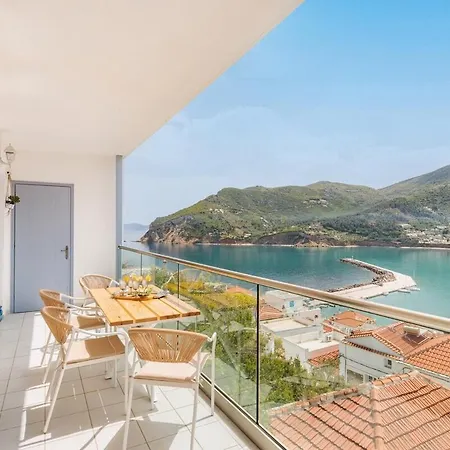 Вилла Koukou House Скопелос