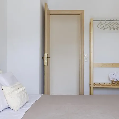 Koukou House Villa *